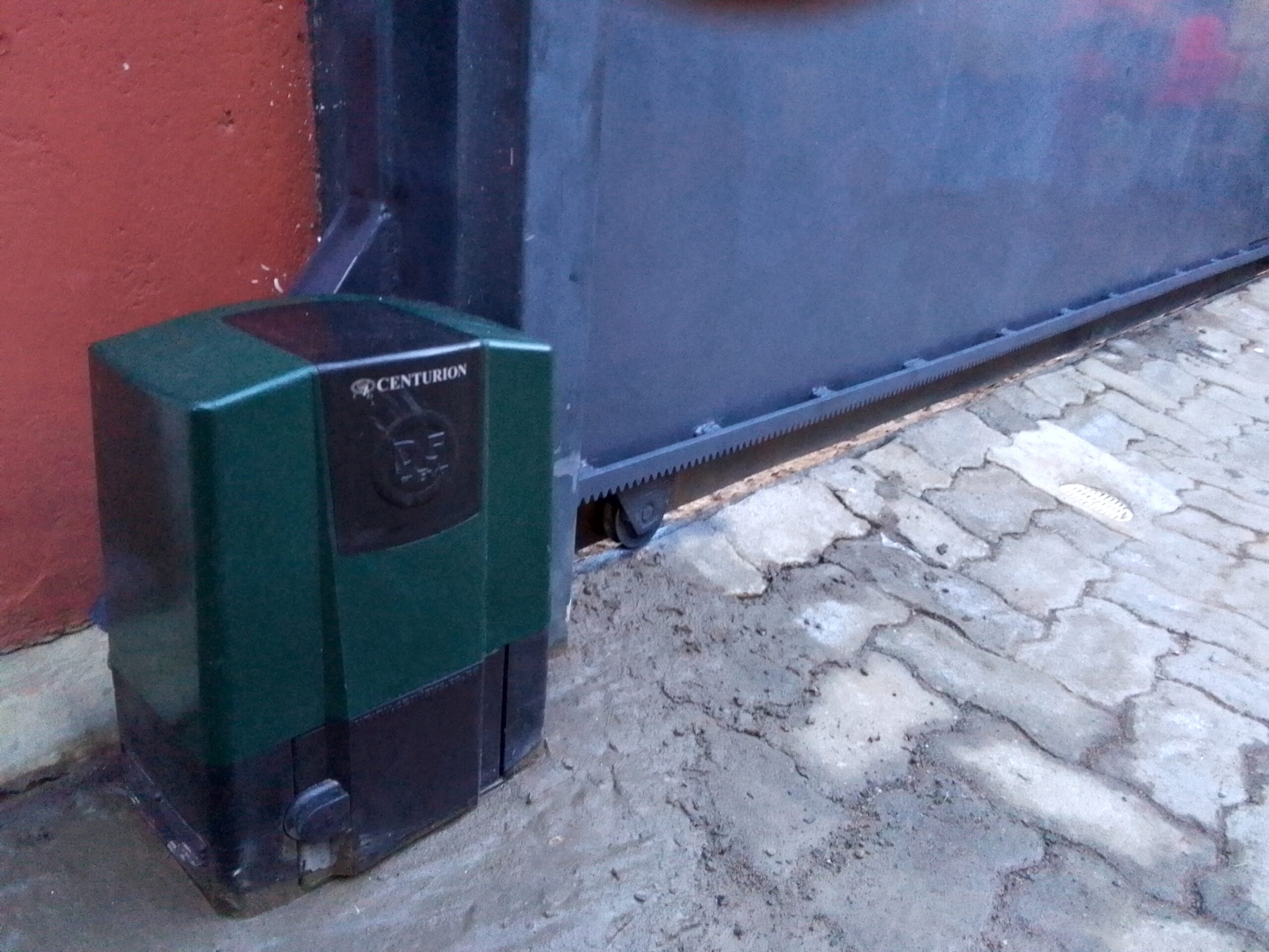 Centurion D5 Evo Sliding Gate motor installed and working